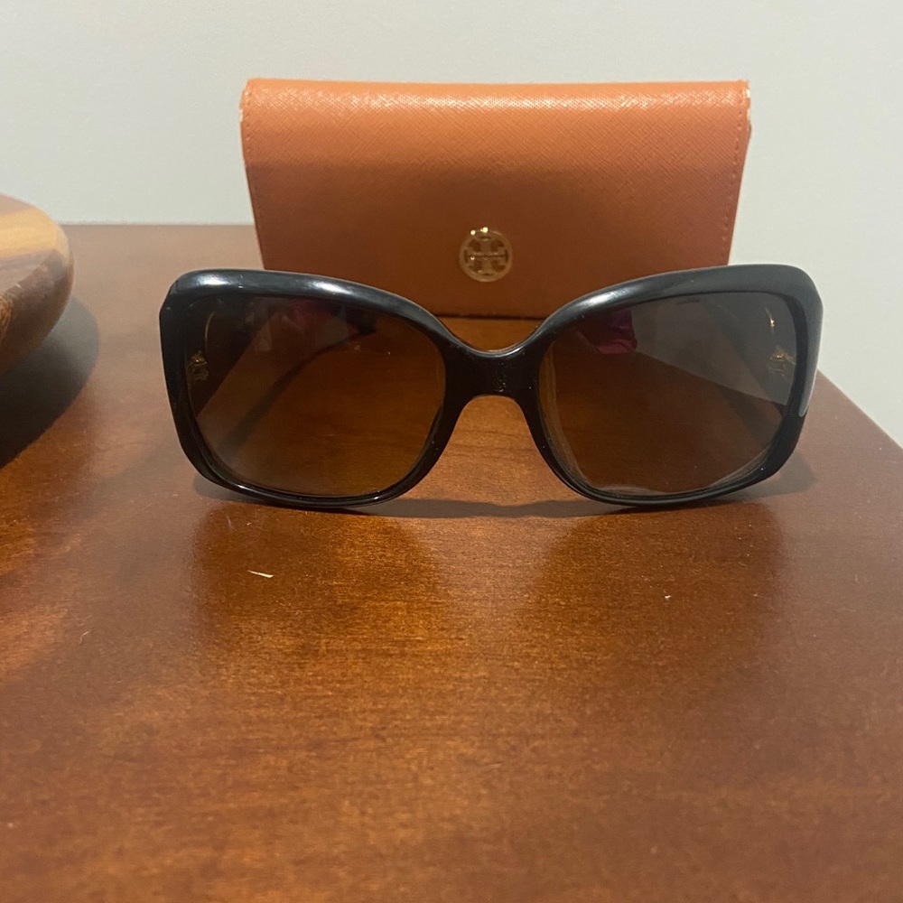 Tory Burch polarized sunglasses